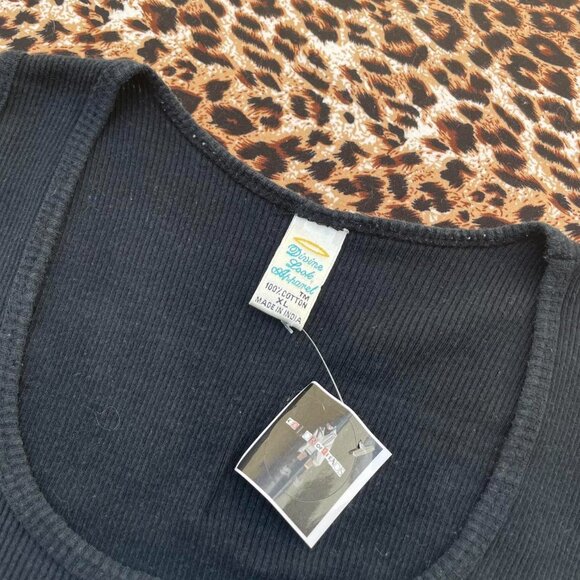 ♡︎ b&w y2k Cage Fighting tank top ♡︎ - Picture 6 of 6